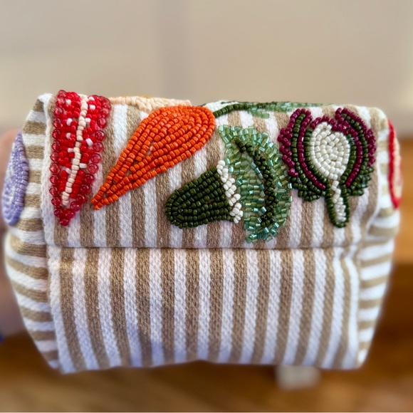 ✨Host pick! T.J.Maxx Striped Beaded Tote with Vegetable Design - Picture 6 of 10